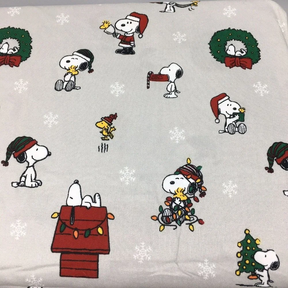 4pc Berkshire Peanuts Christmas QUEEN Sheet Set Snoopy Woodstock Snowflakes Gray